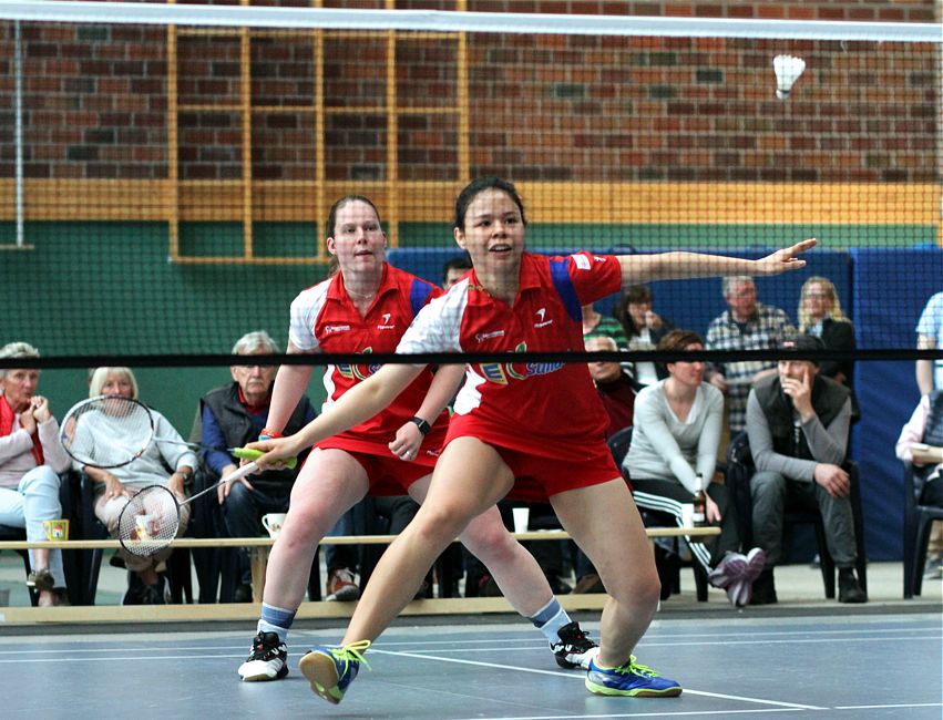 Kilasu Ostermeyer und Iris Tabeling, © Badmintonfotos von Frank Kossiski