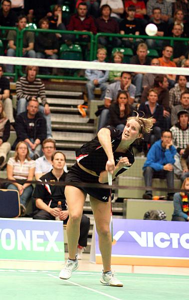 Birgit Overzier beim Badminton-Länderspiel Deutschland - England in Wuppertal, Foto: Frank Kossiski