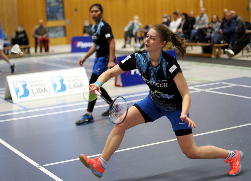 Emma Moszczynski und Isra Faradilla © Badmintonfotos von Frank Kossiski